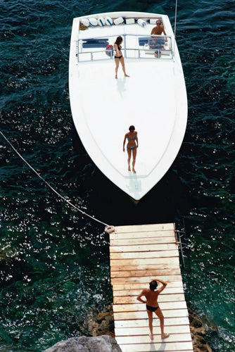 Slim Aarons - Speedboat Landing, Italien, 1973